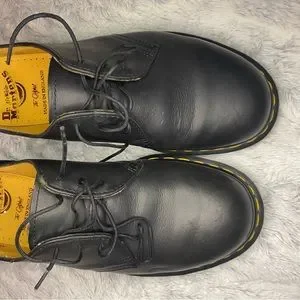 Dr. Martens | Shoes | Vintage 99s Dr Martens 146159 004  display picture 1